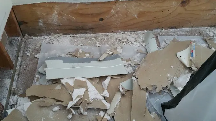 Absolute Maintenance and Consulting Picture 4