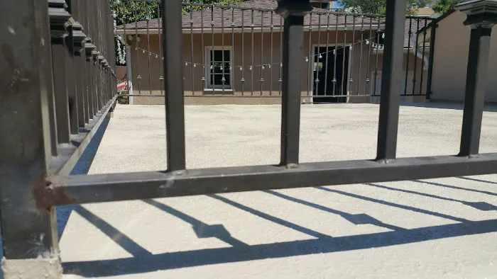 Absolute Maintenance and Consulting Picture 2