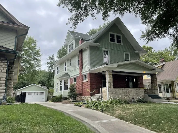 Neighborhood Painting and Restoration Picture 4