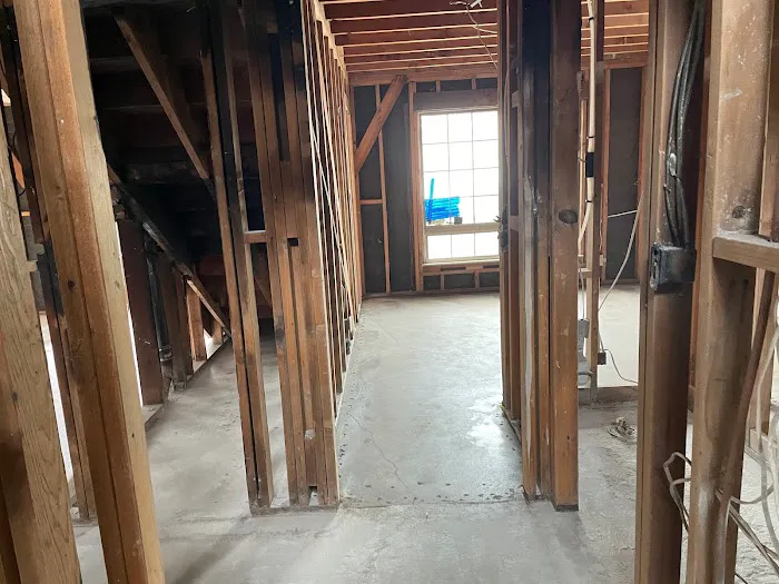 J P & Sons, Inc. Picture 2