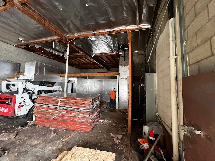 J P & Sons, Inc. Picture 8