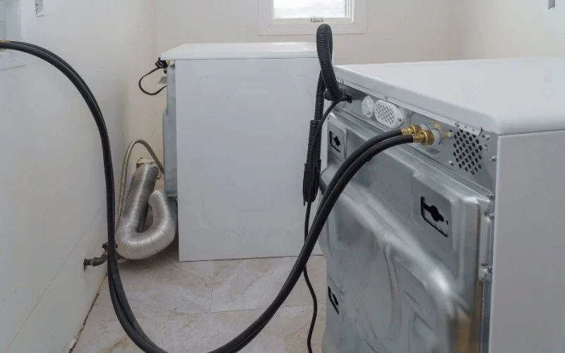 How to Handle Water Damage from a Broken Washing Machine Hose