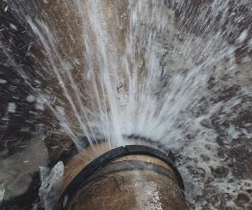 How to Deal with Water Damage After an Underground Pipe Break