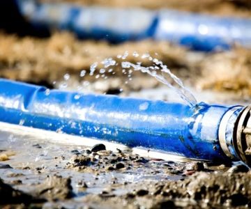 How to Manage Water Damage Caused by Broken Water Pipes