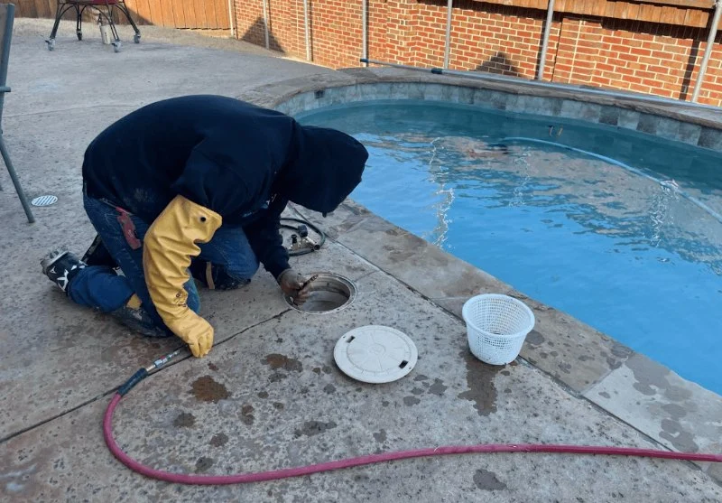 How to Handle Water Damage from a Leaking Pool