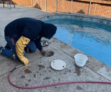 How to Handle Water Damage from a Leaking Pool
