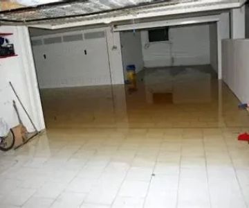 How to Handle Water Damage Restoration in Your Car Garage