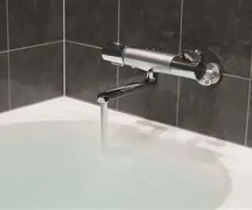 How to Fix Water Damage from Overflowing Bathtubs: Step-by-Step Guide