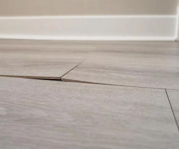 Why Laminate Flooring Swells After a Water Leak